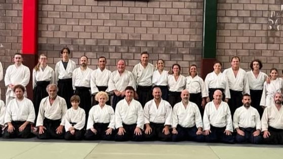 Foto de grupo de los aikidokas de Kaika Dojo