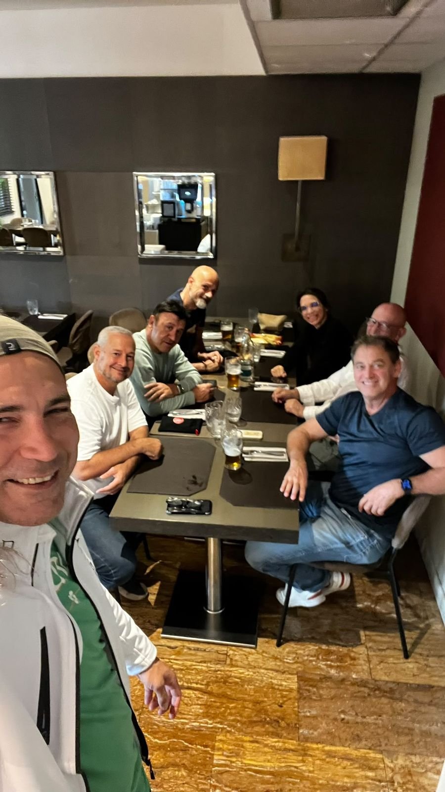 Comida de grupo con instructores de Kaika Dojo en Milán 2026
