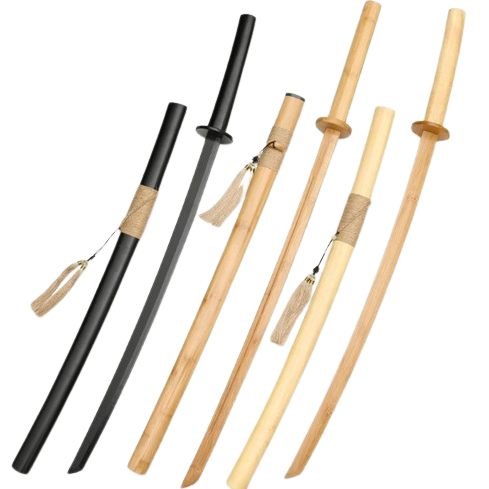 Conjunto de bokken y armas de madera para la práctica de Aikido